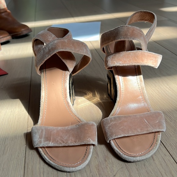 Louis Vuitton heels - Picture 9 of 15